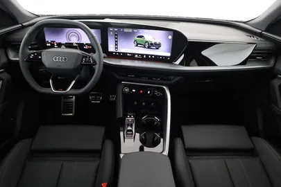 Car image 30