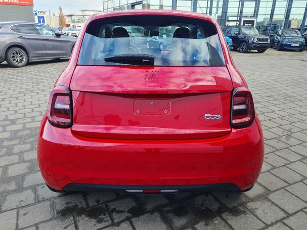 Fiat 500 e RED 87 kW image number 3