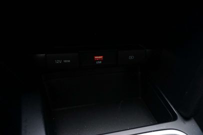 Car image 33