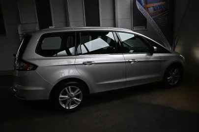 Car image 31