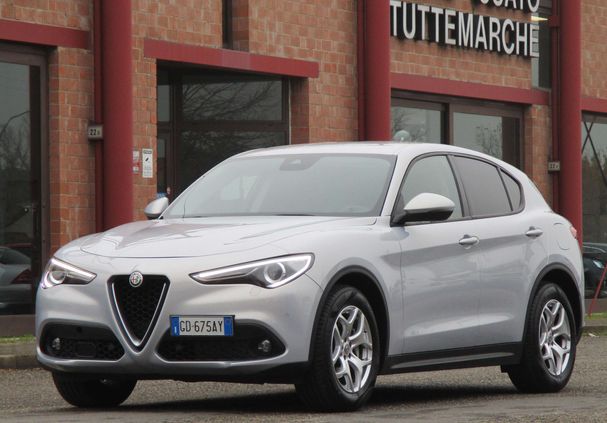 Alfa Romeo Stelvio 2.2 Diesel AT8 Business 118 kW image number 1