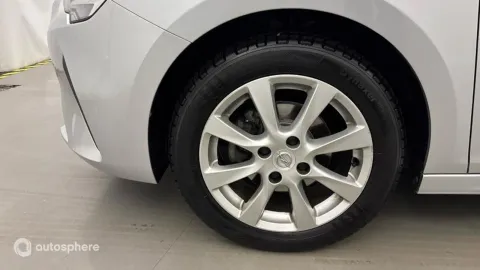 Car image 20