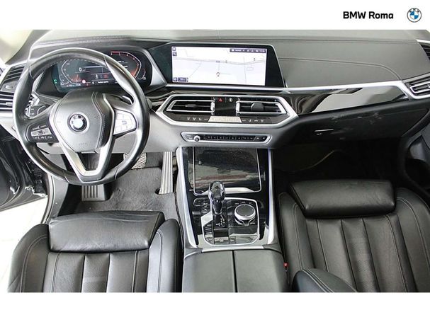 BMW X5 xDrive30d xLine 195 kW image number 9