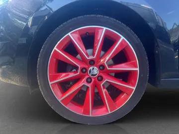 Car image 24