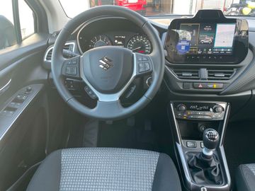 Car image 12