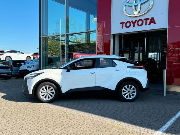 Toyota C-HR 1.8 90 kW image number 3