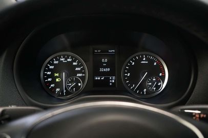 Car image 35