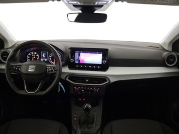 Car image 10