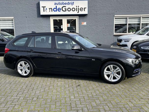 BMW 318i Touring Sport Line 100 kW image number 2