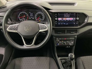 Car image 15