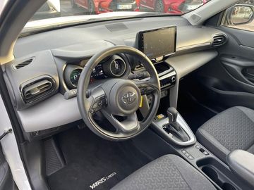 Car image 12