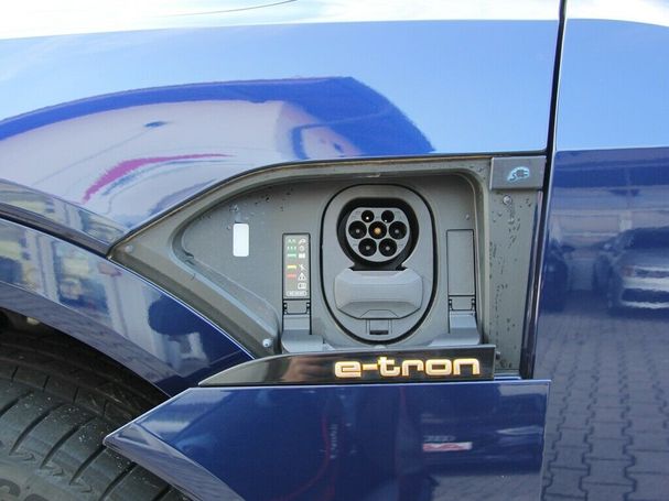 Audi e-tron S-line 230 kW image number 23