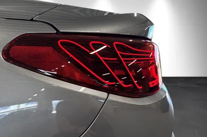 Car image 26