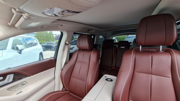 Mercedes-Benz GLS 600 Maybach 410 kW image number 18