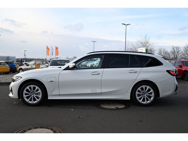 BMW 330 Touring 185 kW image number 7