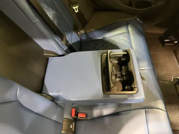 Car image 41