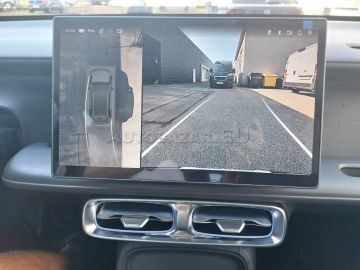 Car image 37