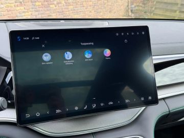 Car image 49
