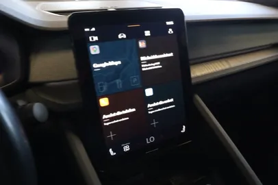 Car image 26