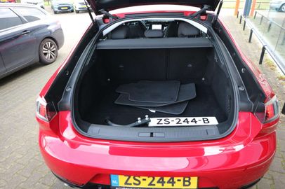 Car image 29