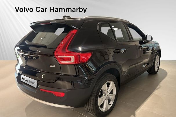 Volvo XC40 B4 Core 147 kW image number 3