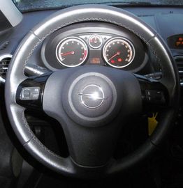 Car image 15