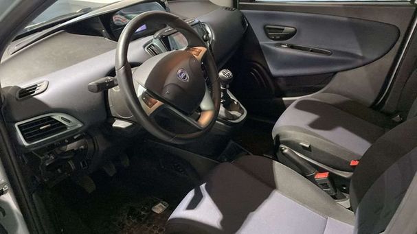 Lancia Ypsilon 51 kW image number 13