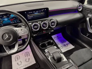 Car image 40