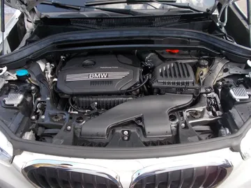 Car image 37