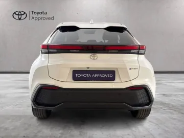 Car image 2