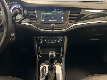 Car image 16