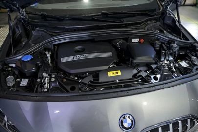 Car image 37
