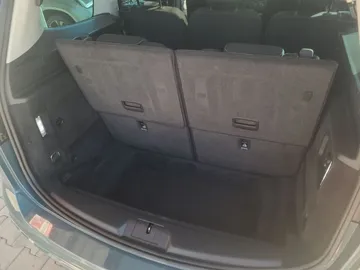 Car image 36