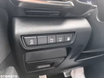 Car image 32