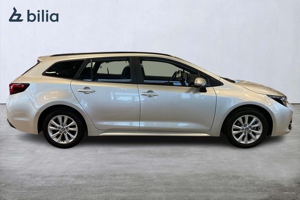 Toyota Corolla 1.8 Hybrid Touring Sports 104 kW image number 17