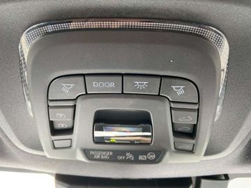 Car image 33