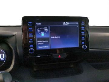 Car image 14