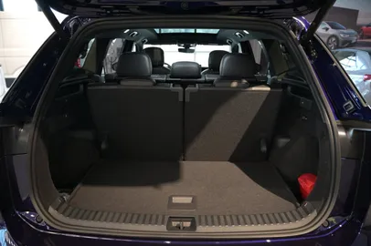 Car image 37