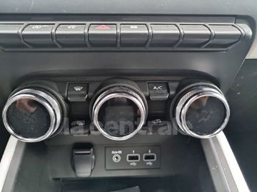 Car image 31