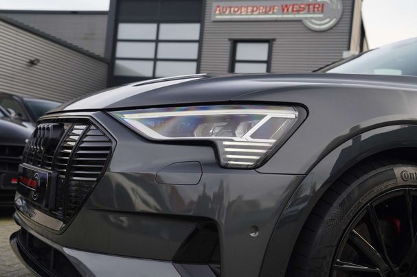 Audi e-tron 55 quattro Advanced 300 kW image number 41