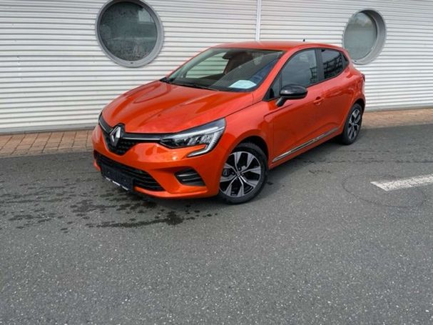 Renault Clio TCe 90 66 kW image number 1