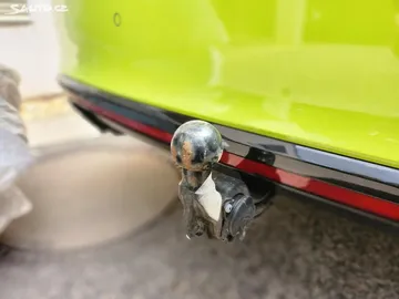 Car image 28