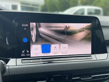 Car image 29