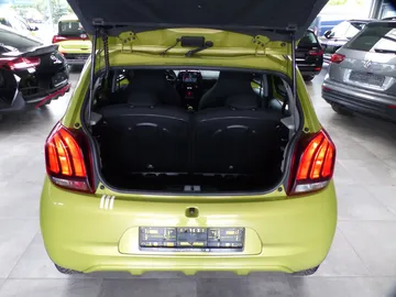 Car image 28