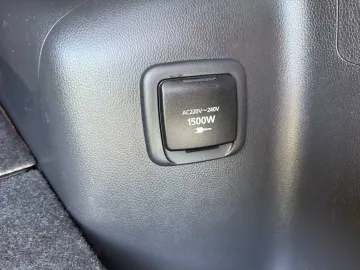 Car image 34