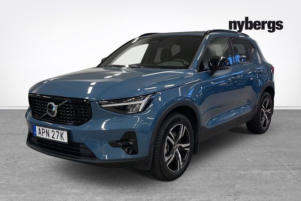 Volvo XC40 B3 Plus Dark 120 kW image number 1