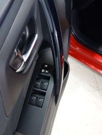 Car image 37