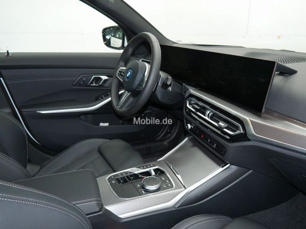 BMW 330 Touring e M 215 kW image number 4