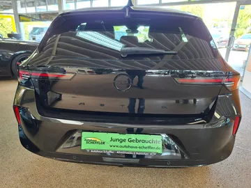Car image 28