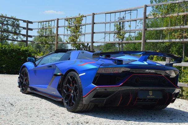 Lamborghini Aventador Roadster SVJ 566 kW image number 1